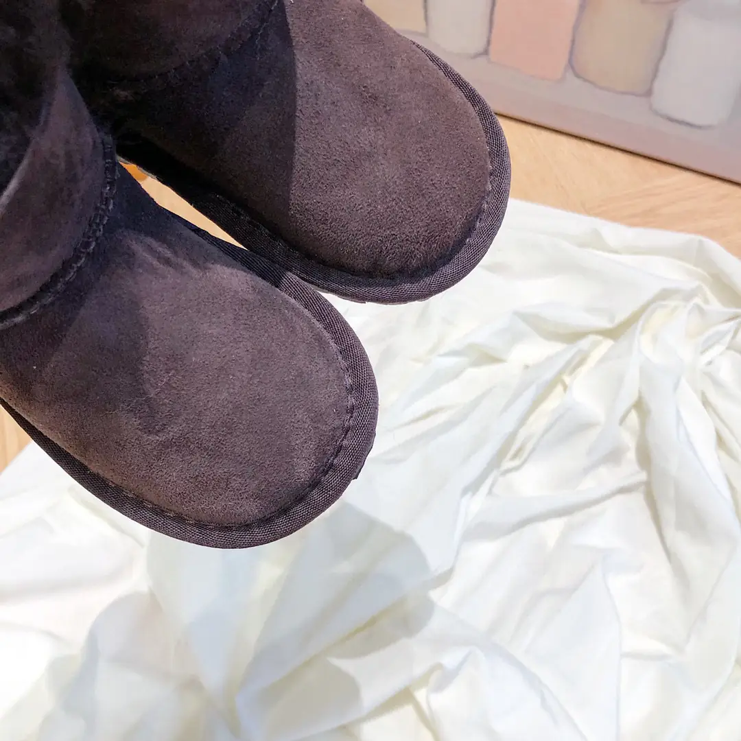 DBX2 UGG baby bow snow boots 38$ gallery