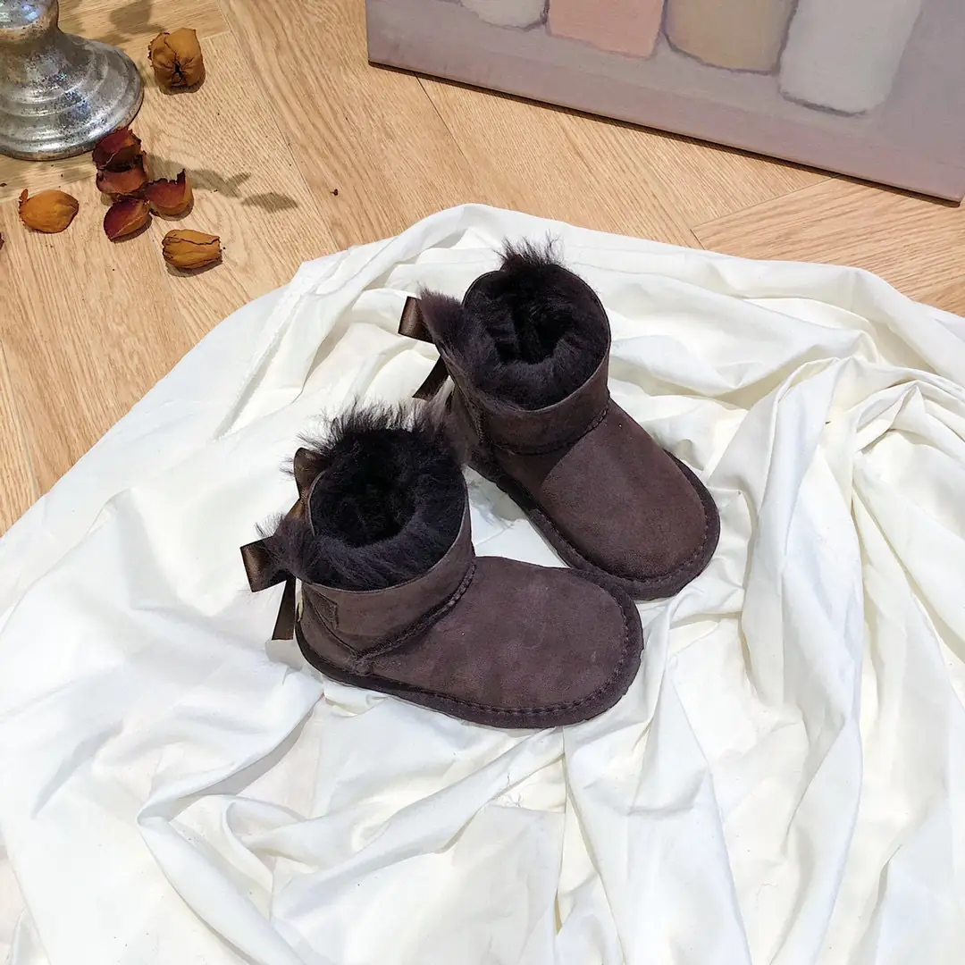 DBX2 UGG baby bow snow boots 38$ gallery