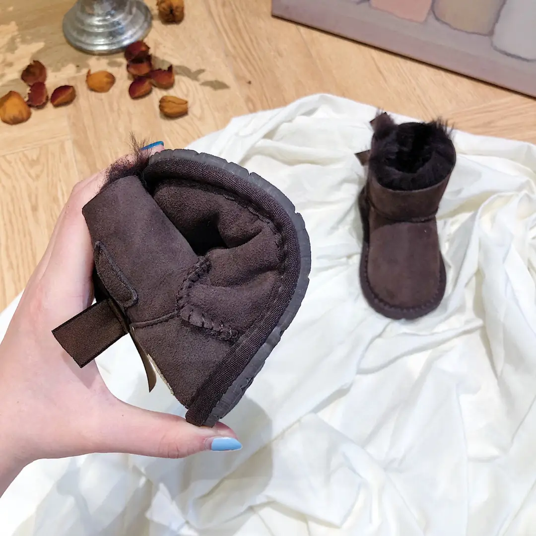 DBX2 UGG baby bow snow boots 38$ gallery