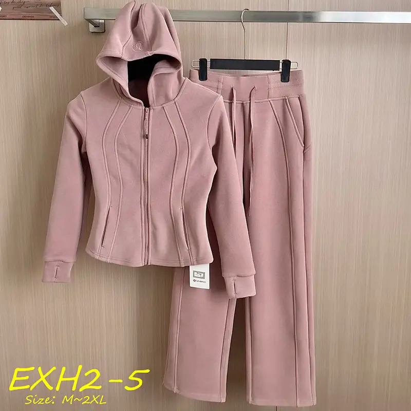 EXH2 lululemon tracksuit (sweatshirt + sweatpants) $75 gallery