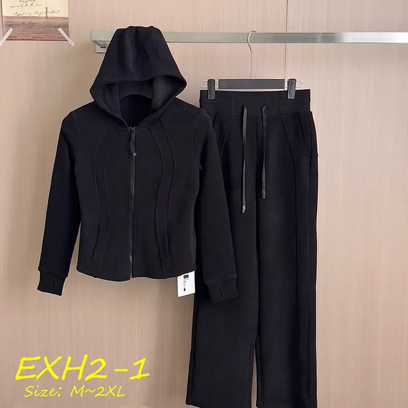 EXH2 lululemon tracksuit (sweatshirt + sweatpants) $75 gallery