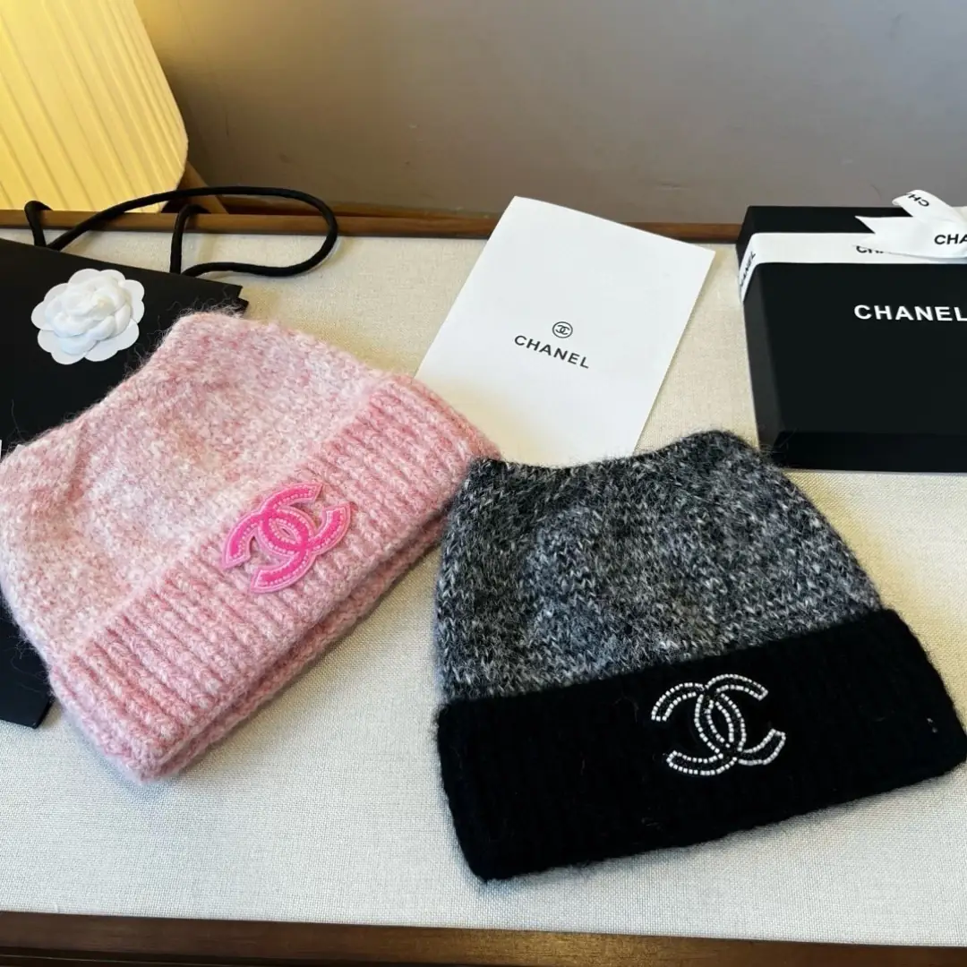F1J11 Chanel Autumn and Winter Beanie 48$ gallery