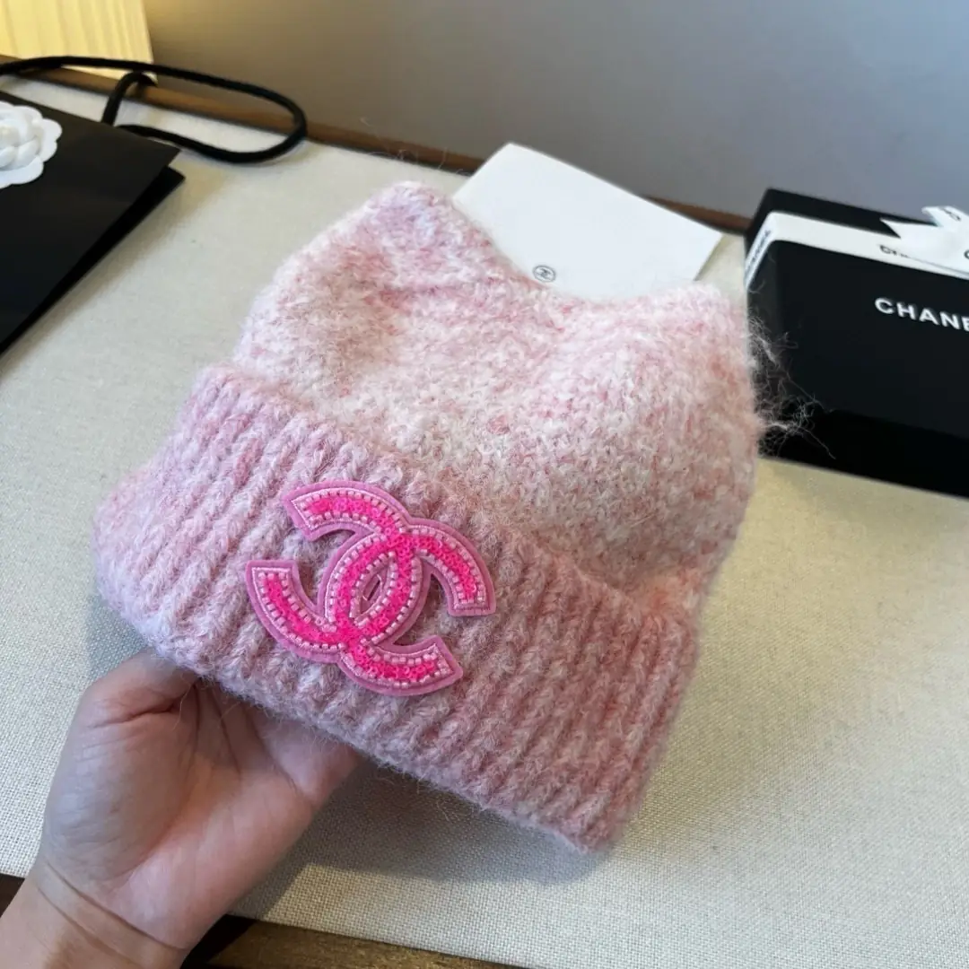 F1J11 Chanel Autumn and Winter Beanie 48$ gallery