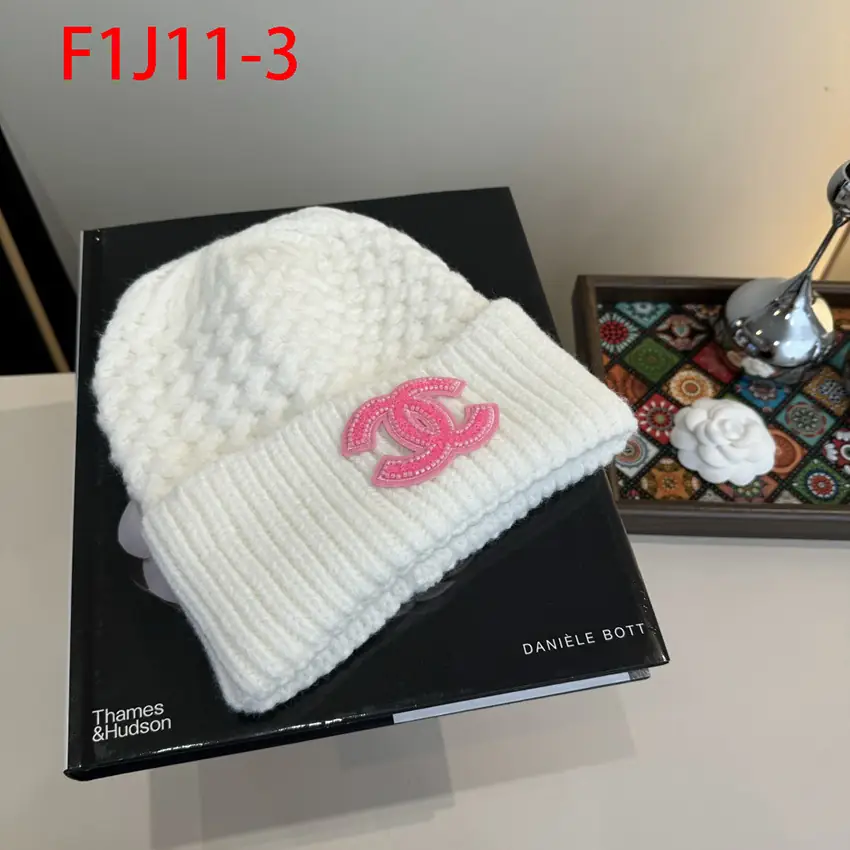 F1J11 Chanel Autumn and Winter Beanie 48$ gallery