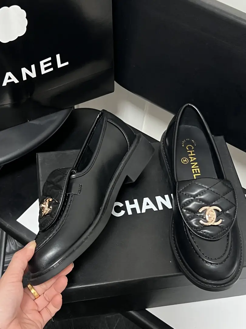 F1J12 CHANEL Autumn Shoes Collection 52$ gallery