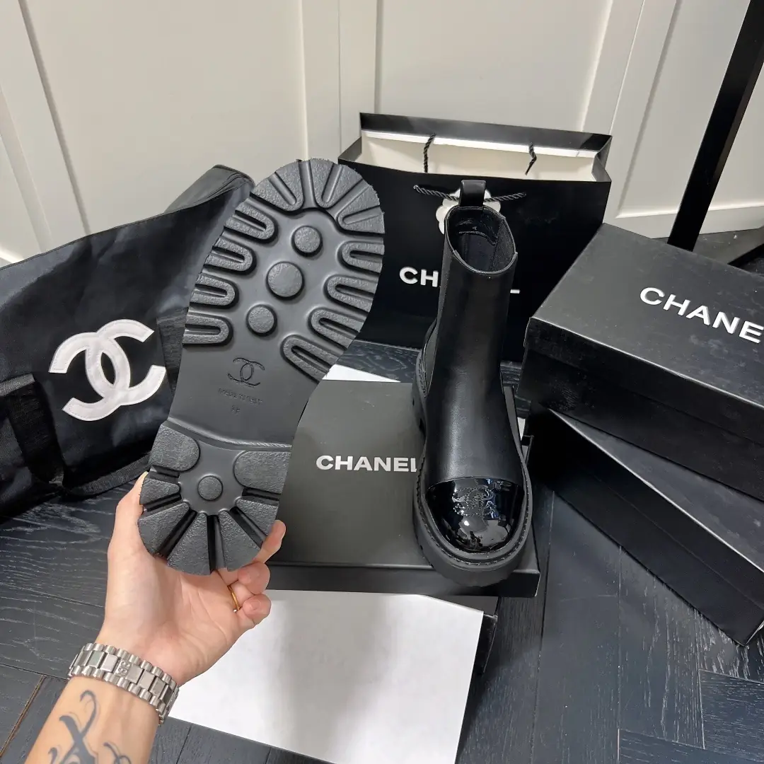 F1J14 CHANEL FW2022FW Chanel short boots 58$ gallery