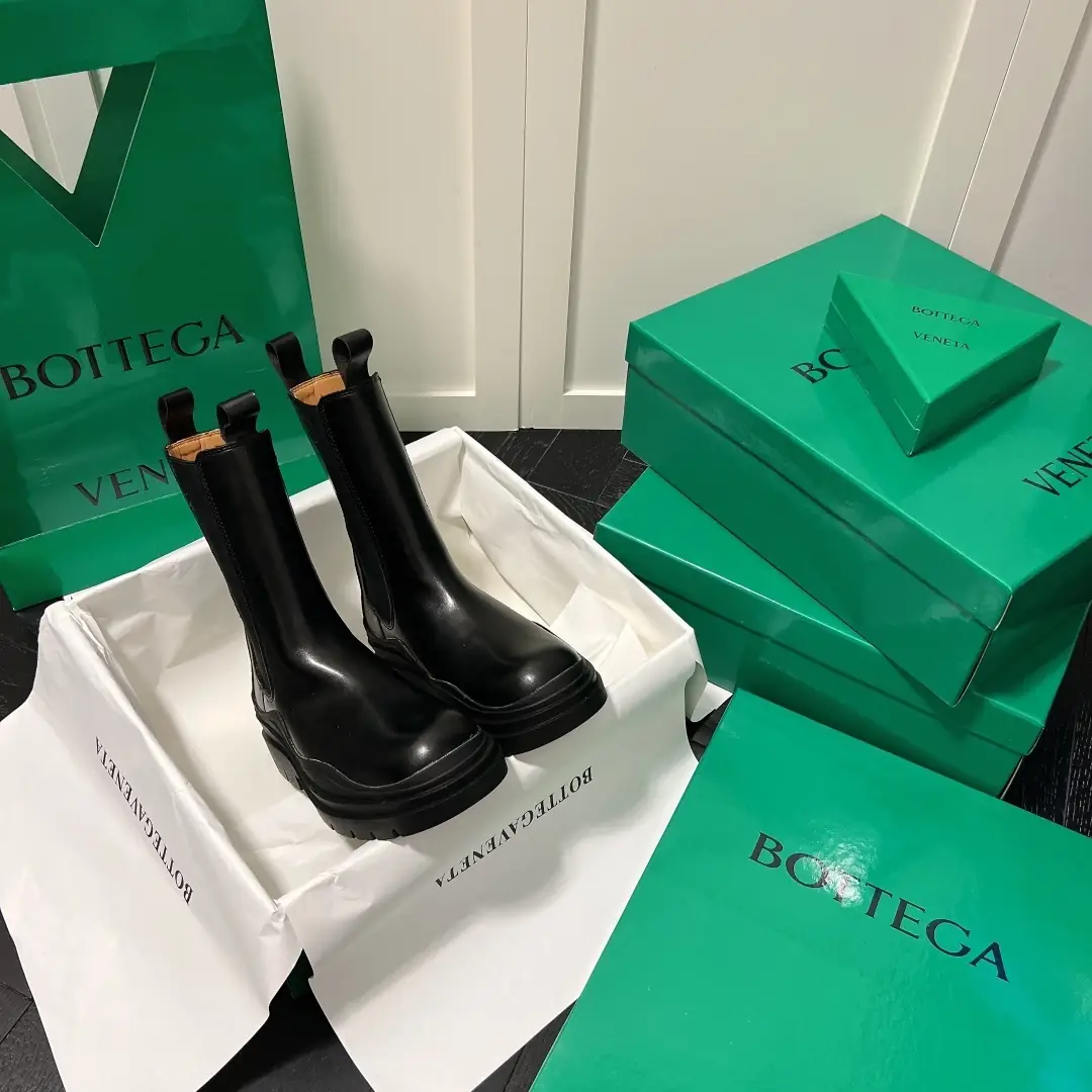 F1J5 Bottega Veneta mid-calf boots, two styles 58.8$ gallery