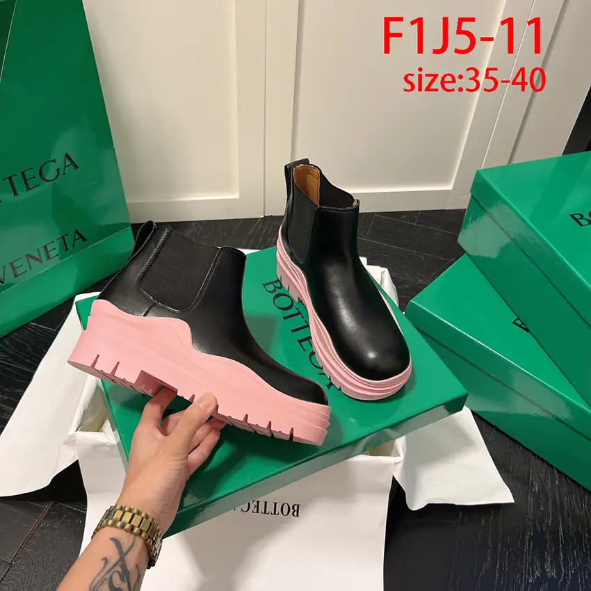 F1J5 Bottega Veneta mid-calf boots, two styles 58.8$ gallery