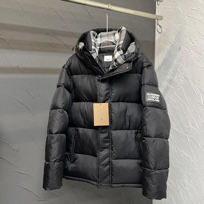 F1J6 Burberry detachable hooded down jacket 95$ gallery
