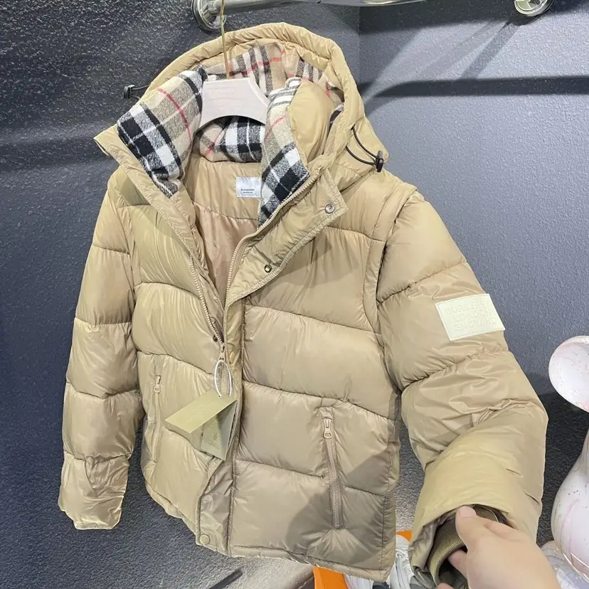 F1J6 Burberry detachable hooded down jacket 95$ gallery