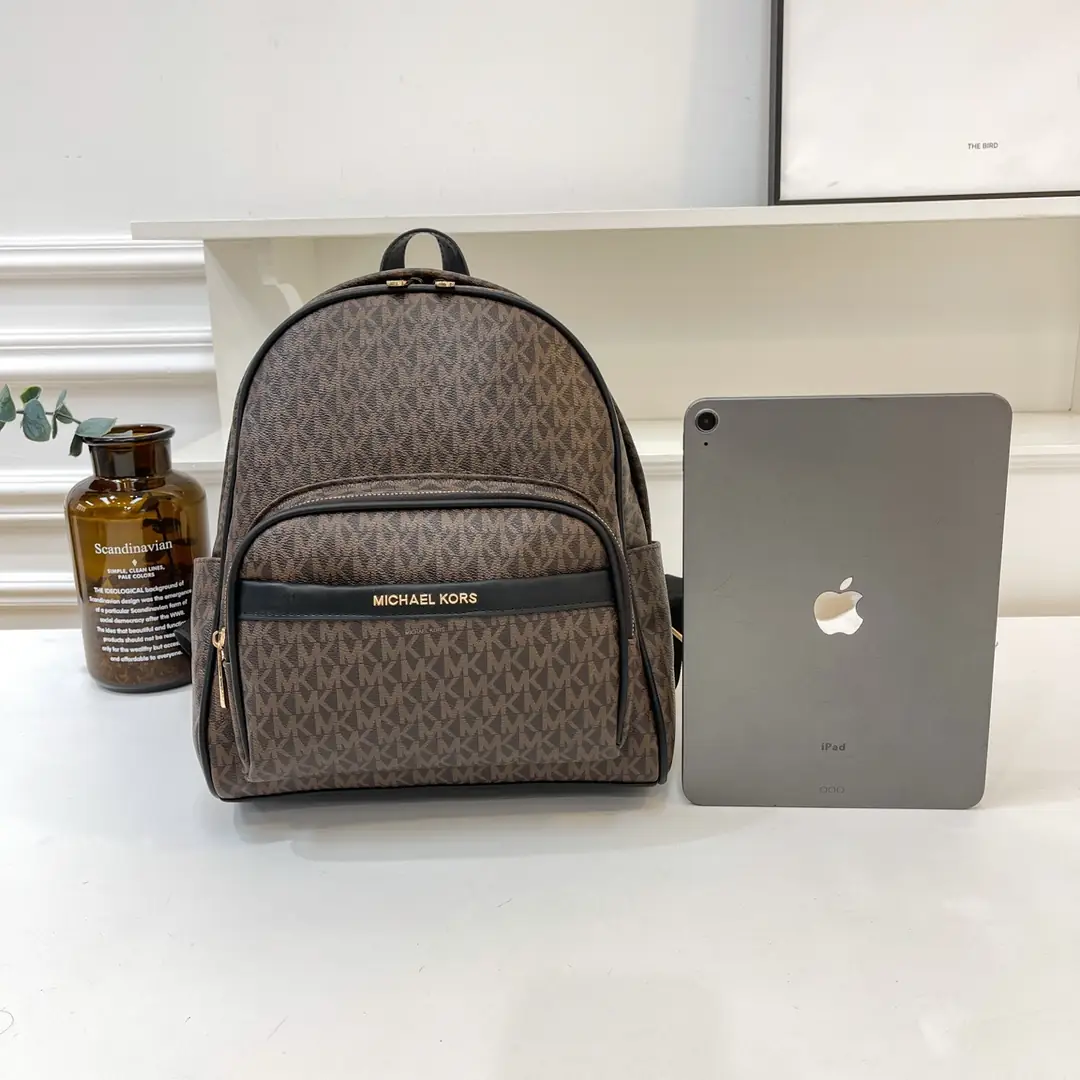 F2F4 MICHAEL KORS Backpack  38.8$ gallery
