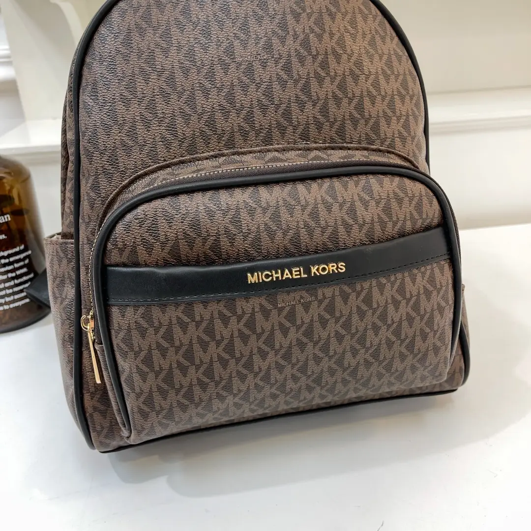 F2F4 MICHAEL KORS Backpack  38.8$ gallery