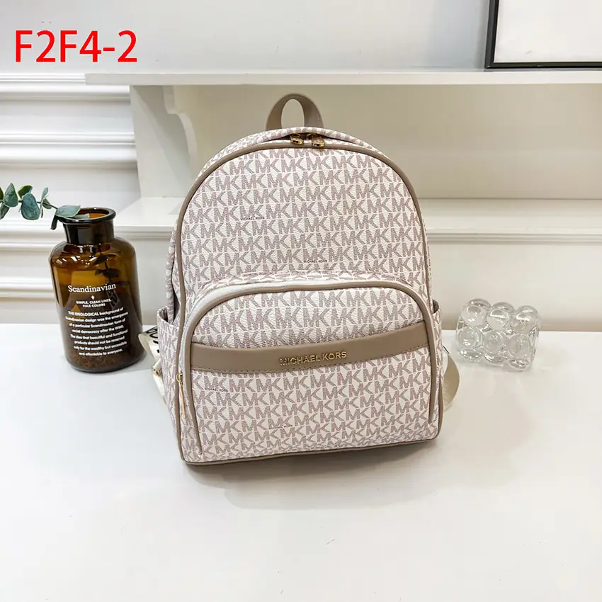 F2F4 MICHAEL KORS Backpack  38.8$ gallery