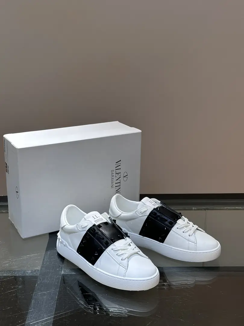 F2F9 Valentino sports casual shoes 76$ gallery