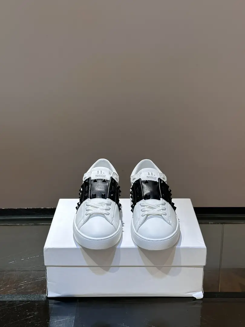 F2F9 Valentino sports casual shoes 76$ gallery