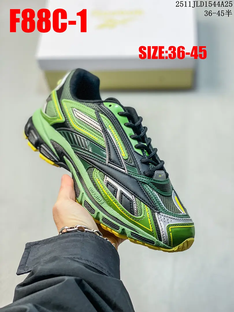 F88C Reebok 75$ gallery
