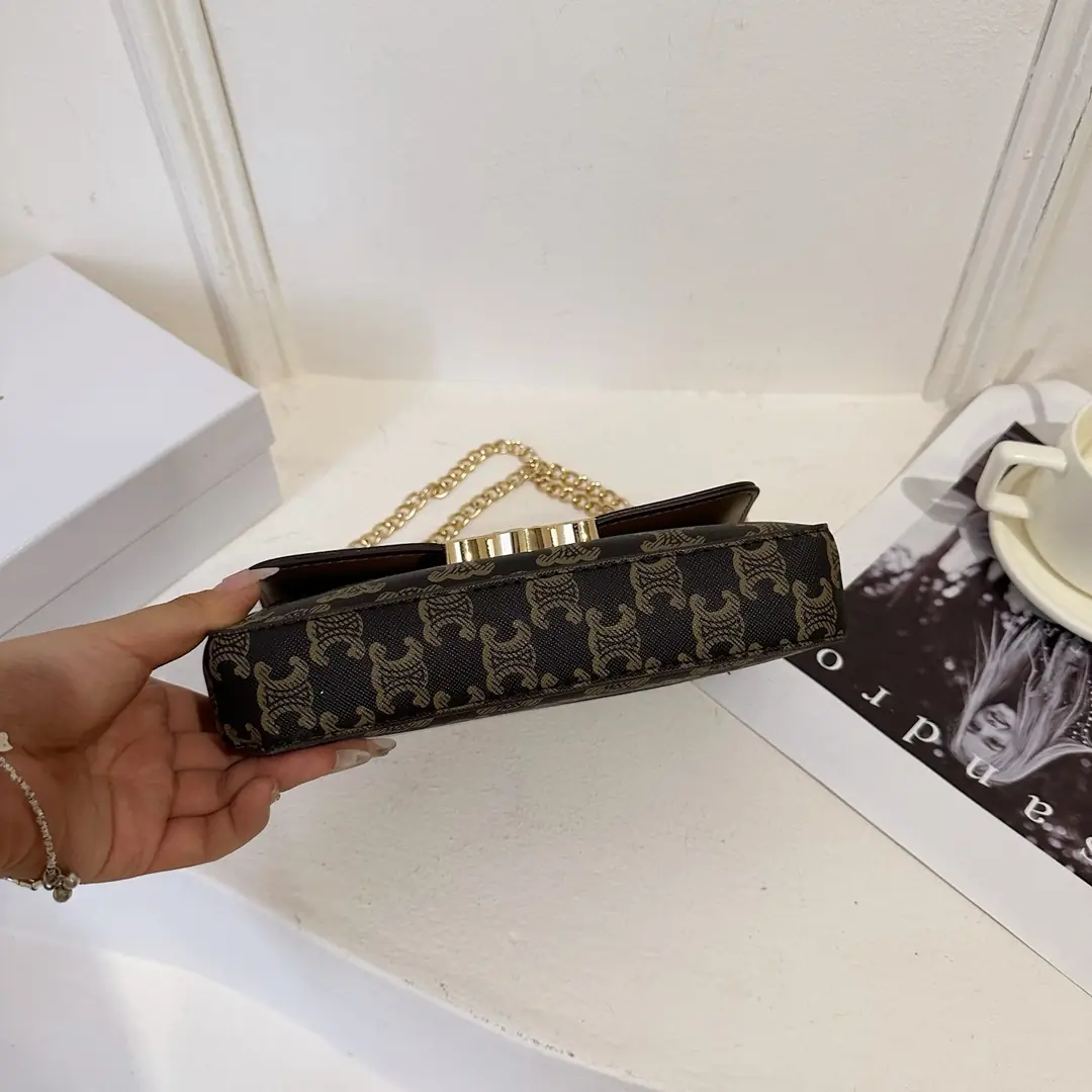 G33E Celine bag 39$ gallery