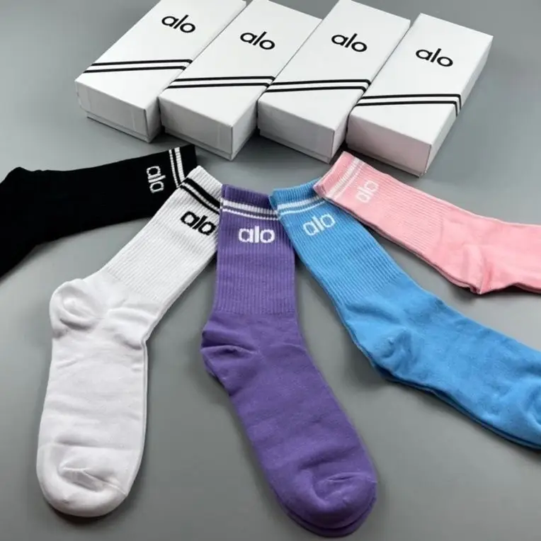 G67C alo socks with box 33$ gallery