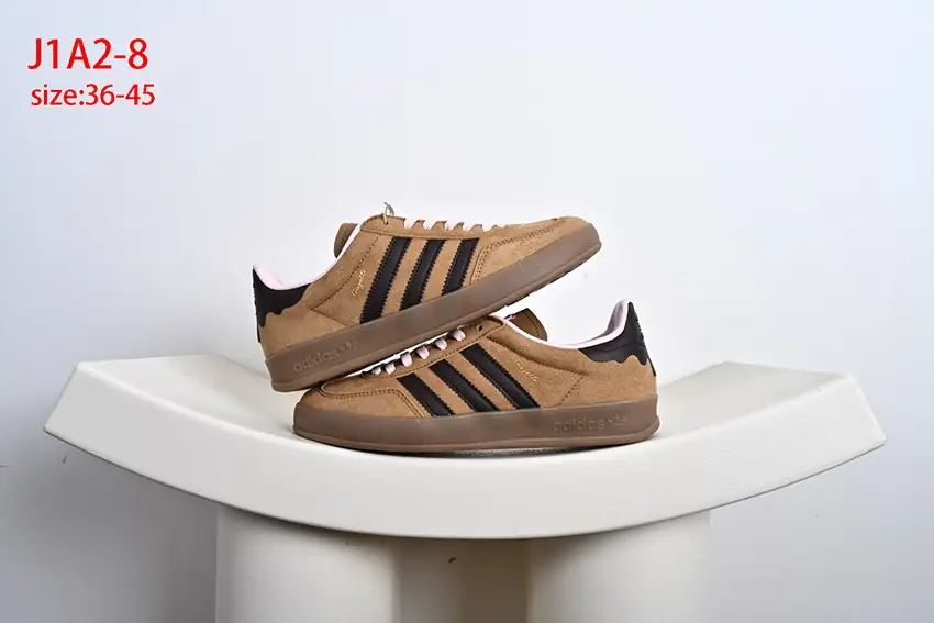 J1A2 adidas Originals Gazelle INdoor 52$ gallery