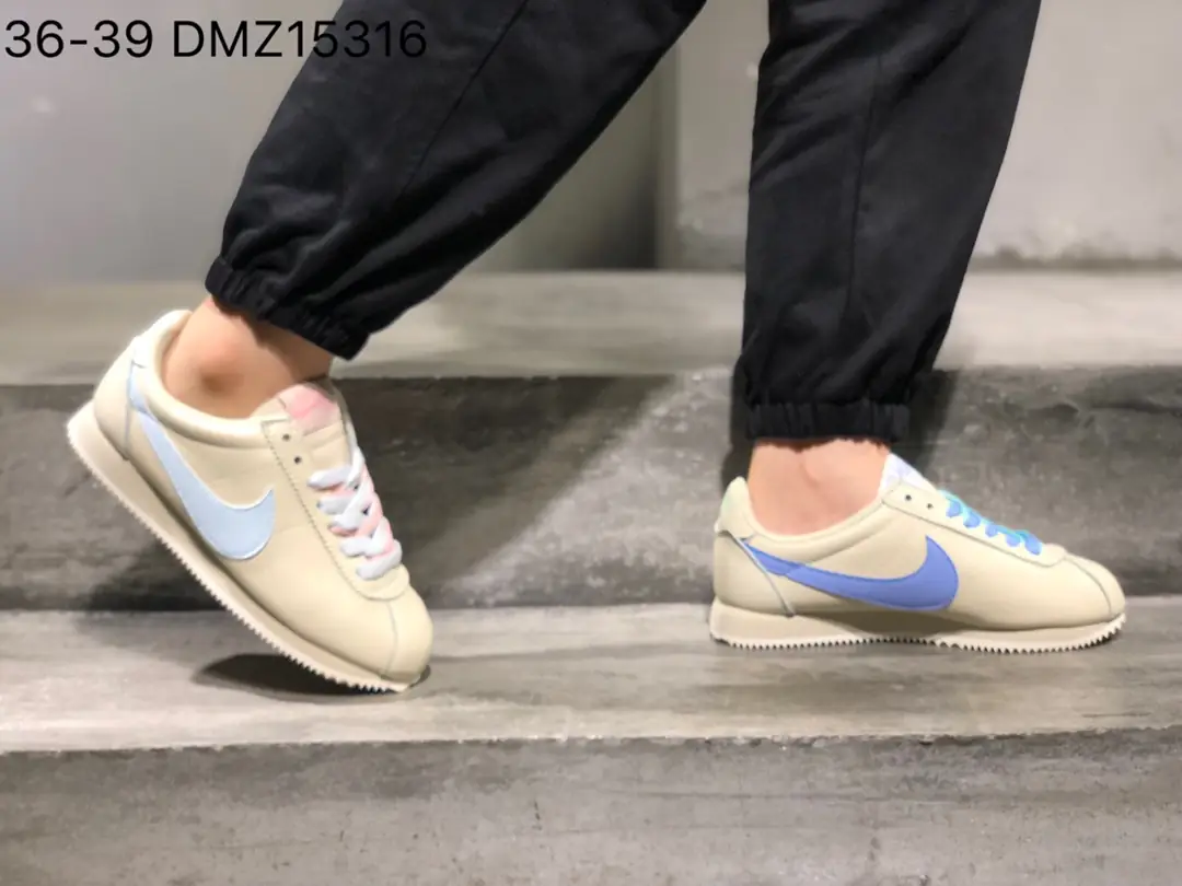JJ32 Nike Classic Cortez Nylon prem 53$ gallery