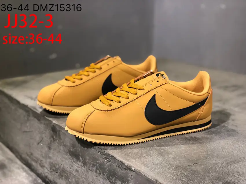 JJ32 Nike Classic Cortez Nylon prem 53$ gallery