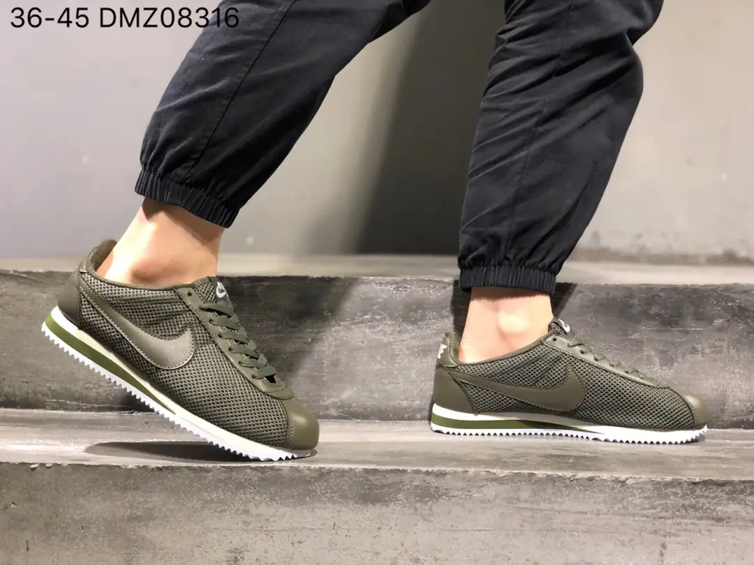 JJ33 Nike Classic Cortez Nylon prem 53$ gallery