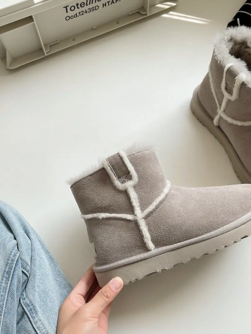 JU16 𝐔𝐆𝐆 .Mini boots (furry style) 60$ gallery