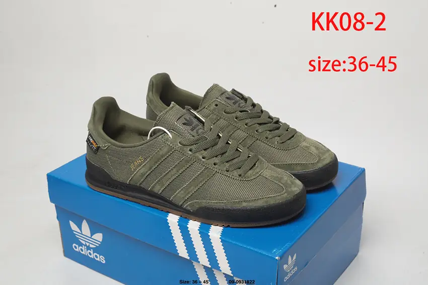 KK08 ADIDAS Originals Jeans53$ gallery