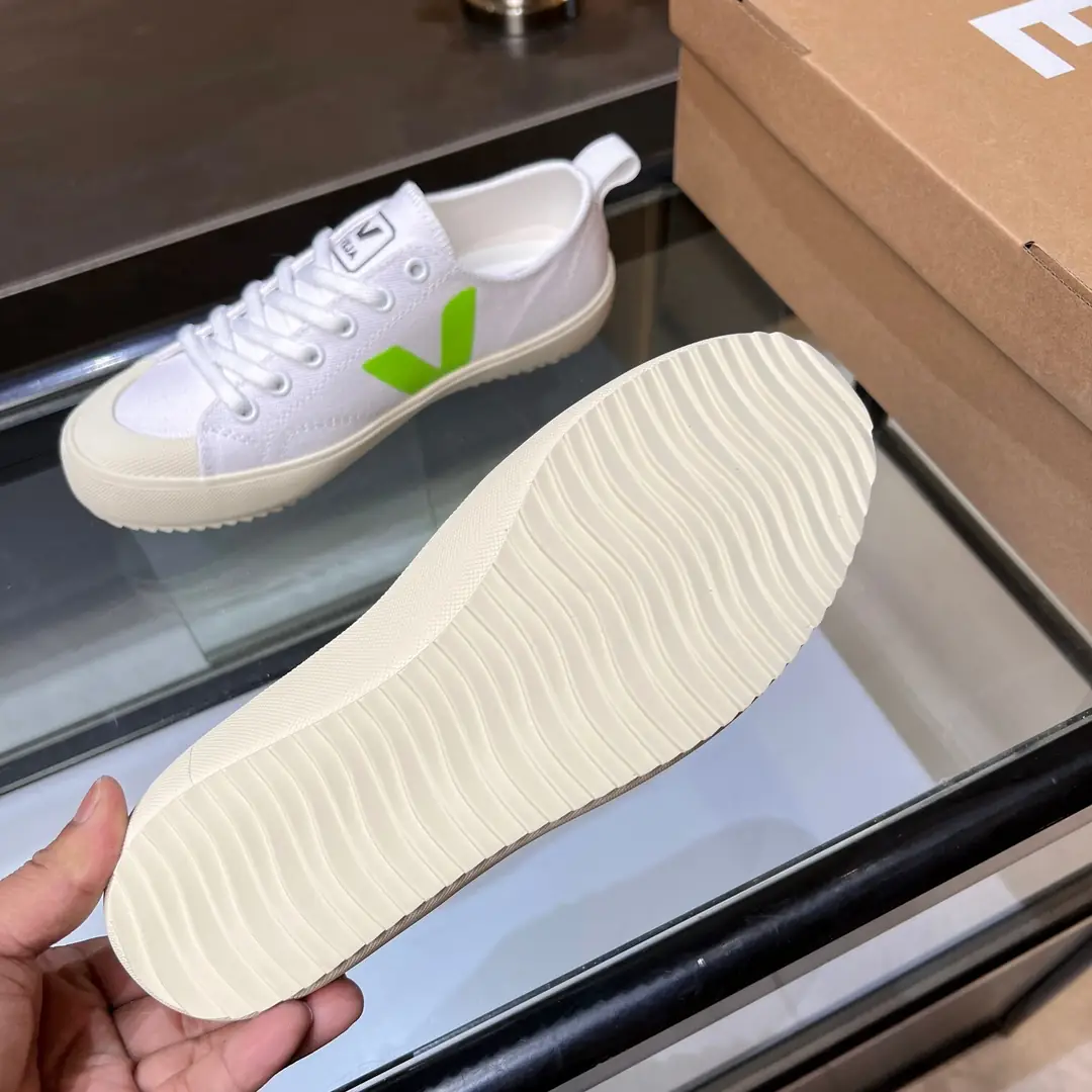 KK110 VEJA canvas shoes 73$ gallery