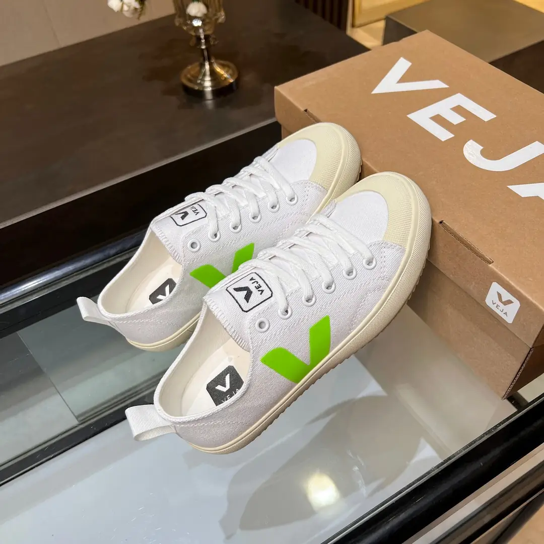 KK110 VEJA canvas shoes 73$ gallery