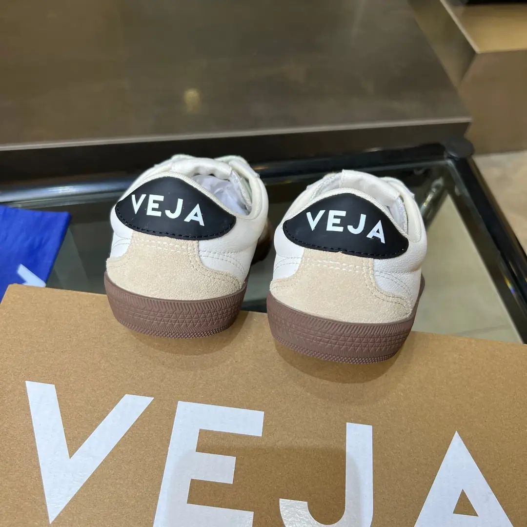 KK113 VEJA classic white shoes V 77$ gallery