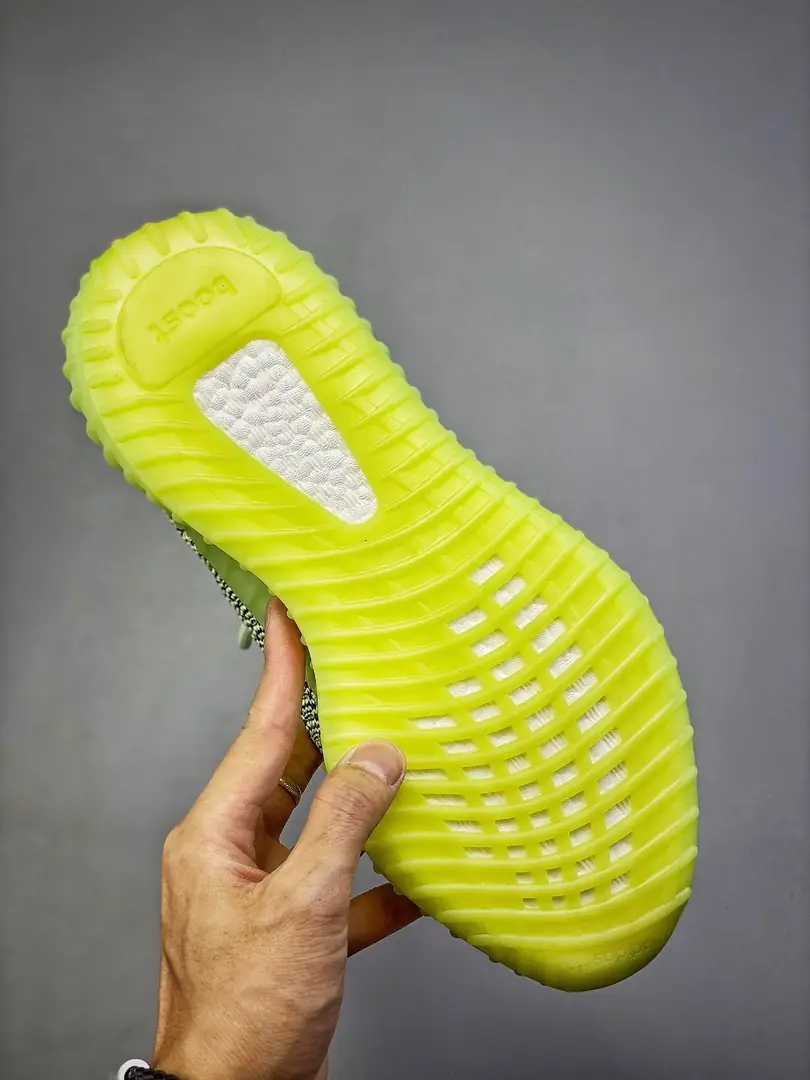 KK12  Adidas Yeezy Boost 350v2 55$ gallery