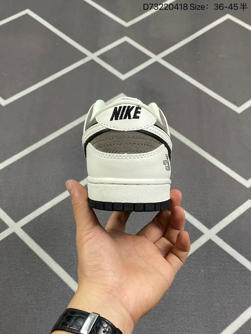 KK17  Nike SB Dunk Low 55$ gallery