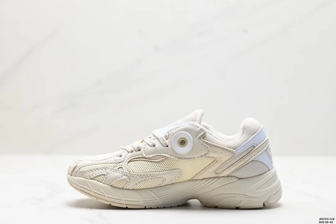 KK41 Adidas Original Astir  53$ gallery