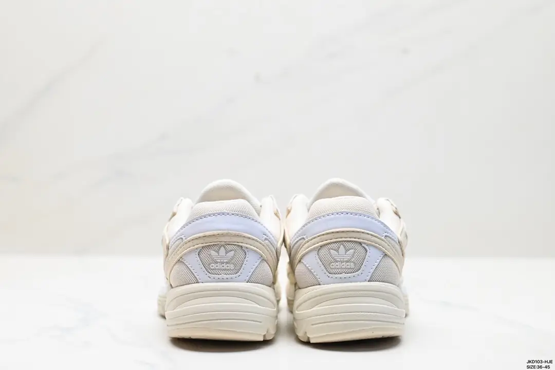 KK41 Adidas Original Astir  53$ gallery