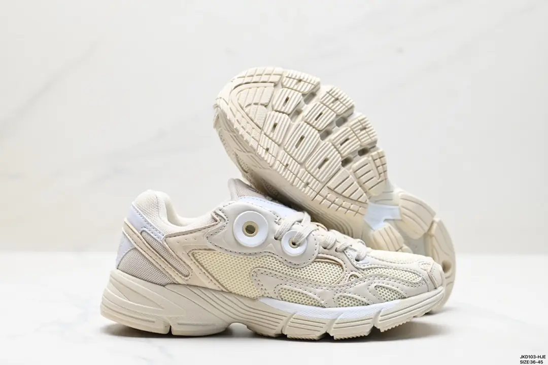 KK41 Adidas Original Astir  53$ gallery