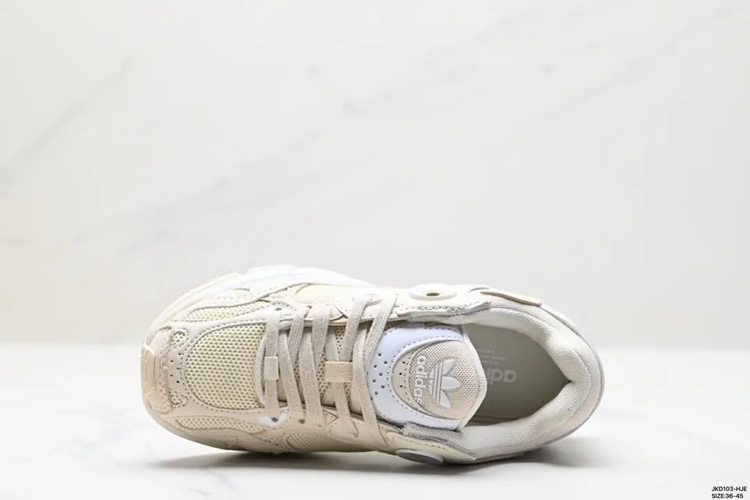 KK41 Adidas Original Astir  53$ gallery