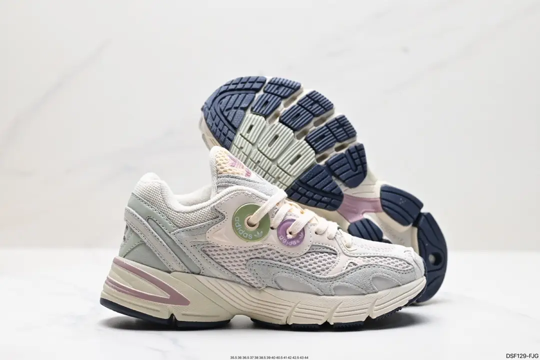 KK41 Adidas Original Astir  53$ gallery