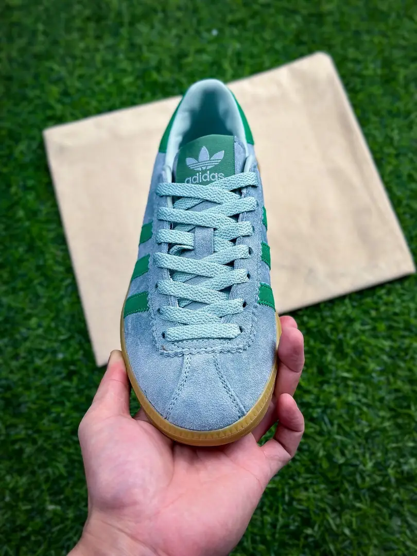 KK53 Ad Originals Bermuda54$ gallery