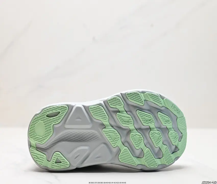 KK54 HOKA M CLIFTON 9 53$ gallery