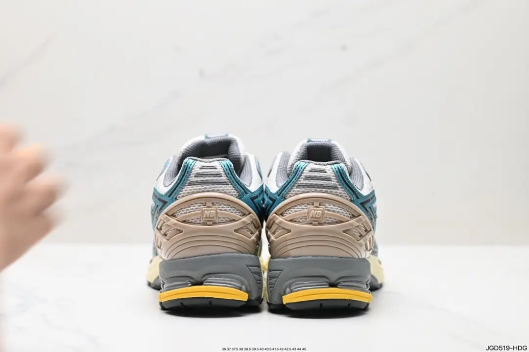 KK73  New Balance M1906 60$ gallery