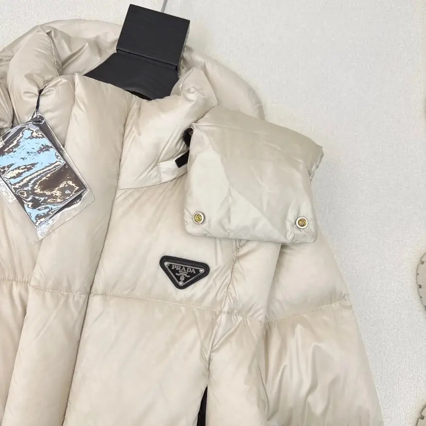 LC20 PRADA detachable two-wear short down jacket-78.8$ gallery