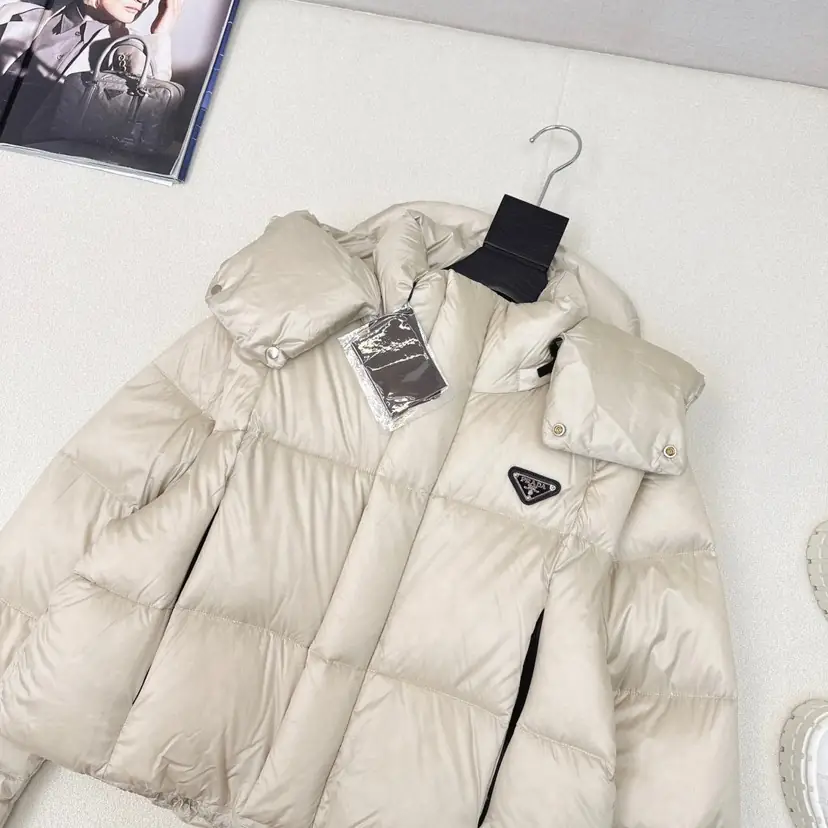 LC20 PRADA detachable two-wear short down jacket-78.8$ gallery