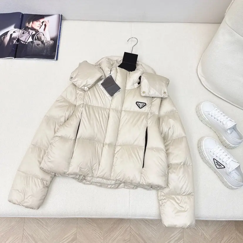 LC20 PRADA detachable two-wear short down jacket-78.8$ gallery