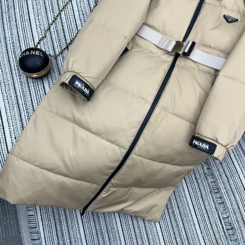 LC22 PRADA hooded padded long coat  90$ gallery