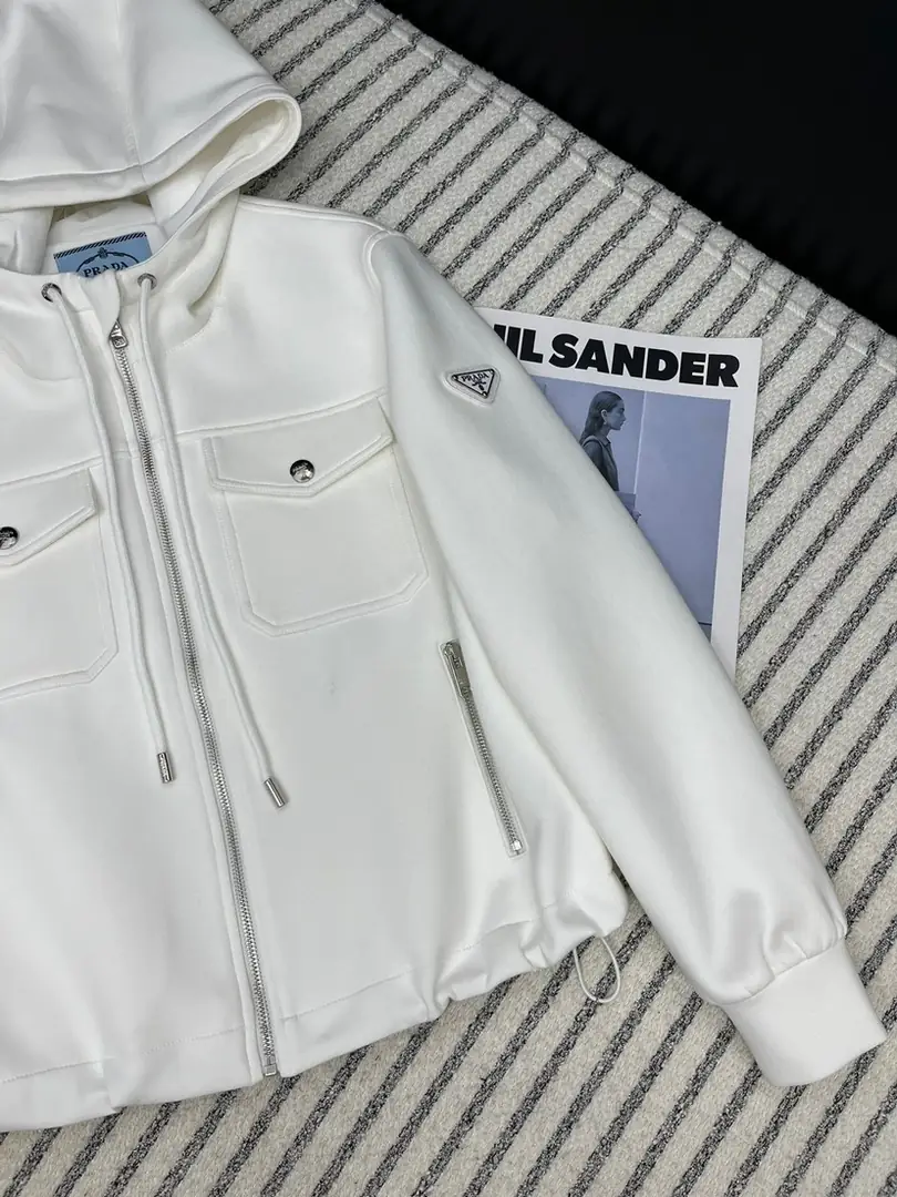 LC23 Prada wool zip-up jacket 75$ gallery