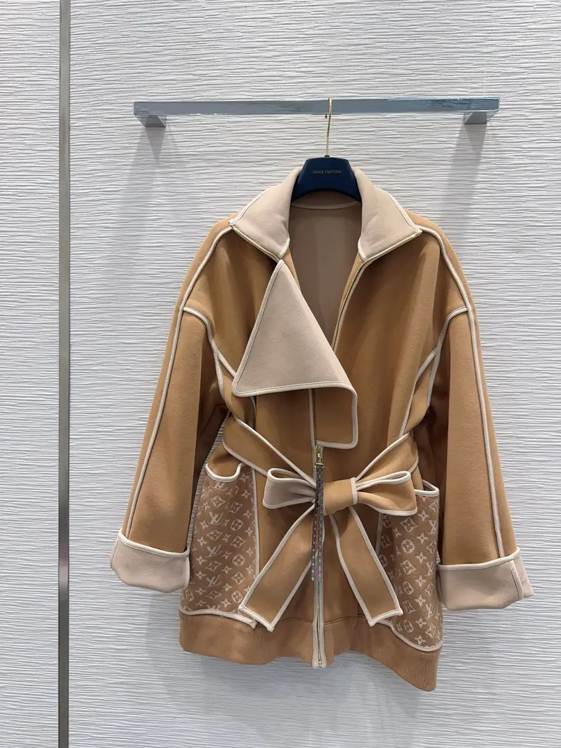 LV02 Louis Vuitto2025FW latest fashion jacket 68$ gallery