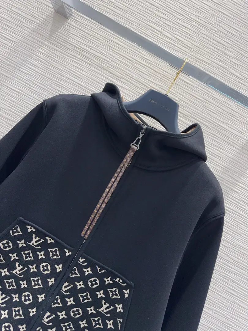 LV02 Louis Vuitto2025FW latest fashion jacket 68$ gallery