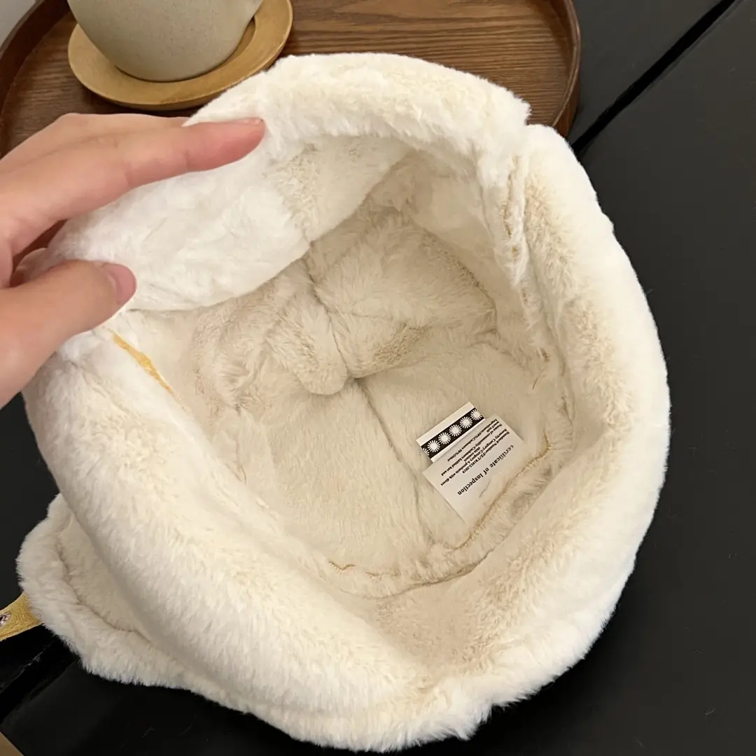 M9C1 UGG baby hat 25.8$ gallery