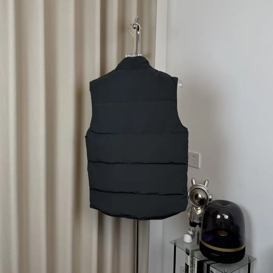 MJ01 CANADA GOOSE down vest 56$ gallery